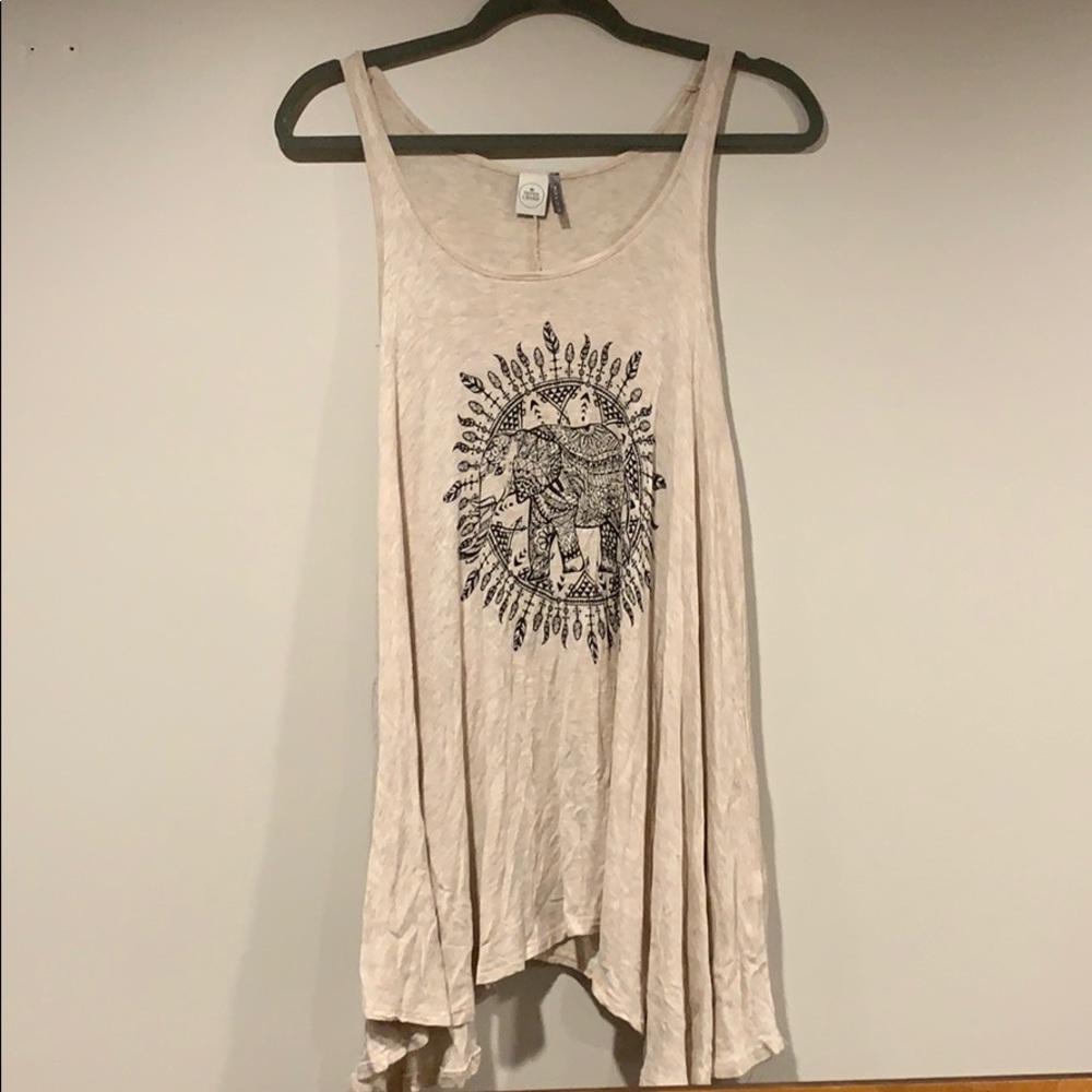 Elephant swing top